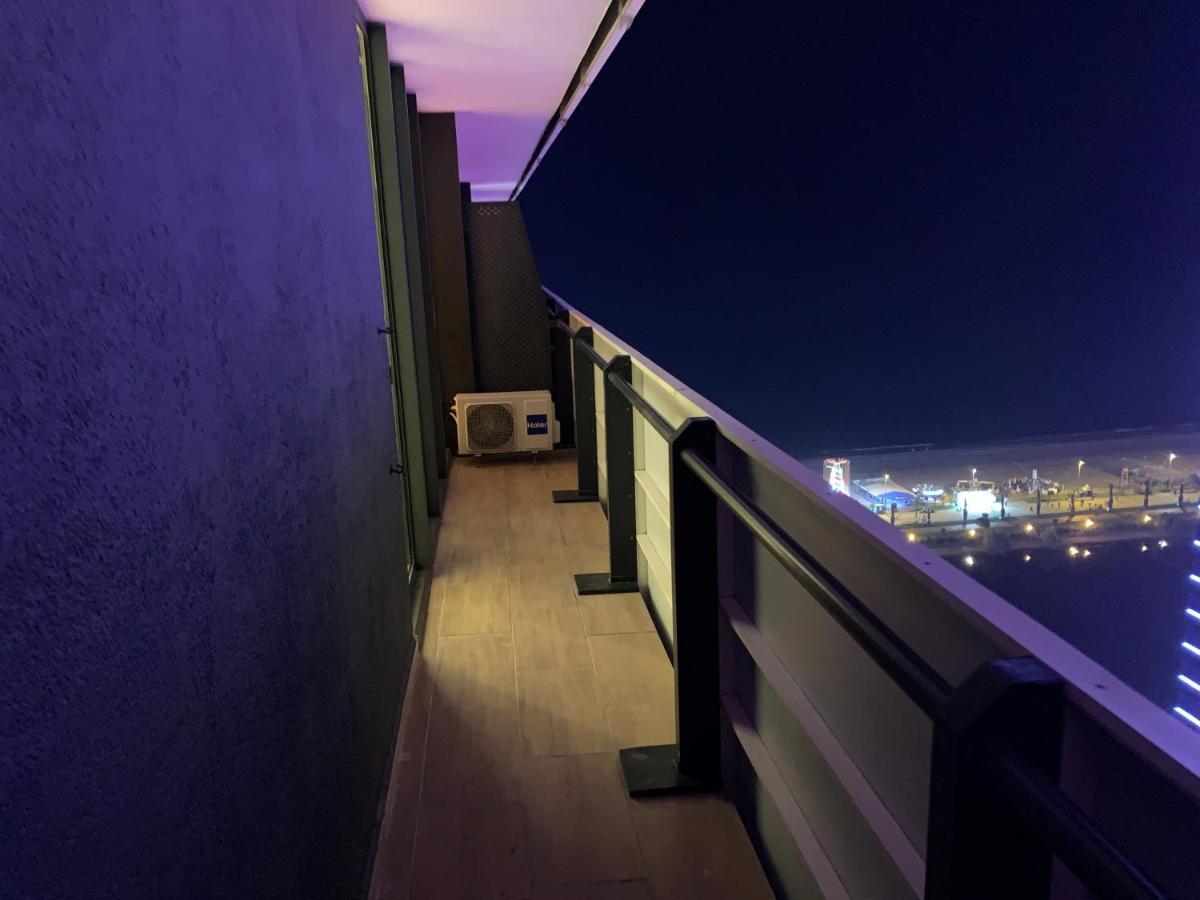 Vip Aparthotel Orbi City Sea View Batumi Zewnętrze zdjęcie