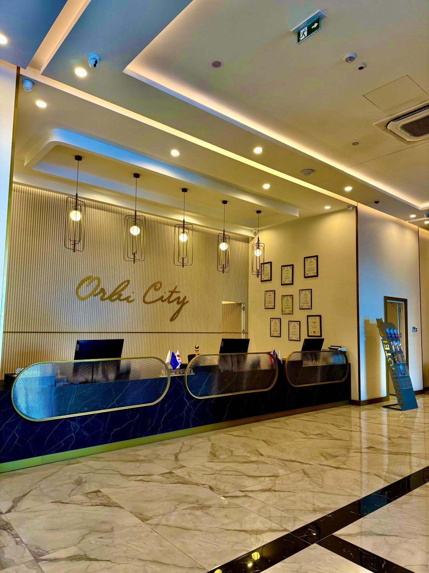 Vip Aparthotel Orbi City Sea View Batumi Zewnętrze zdjęcie
