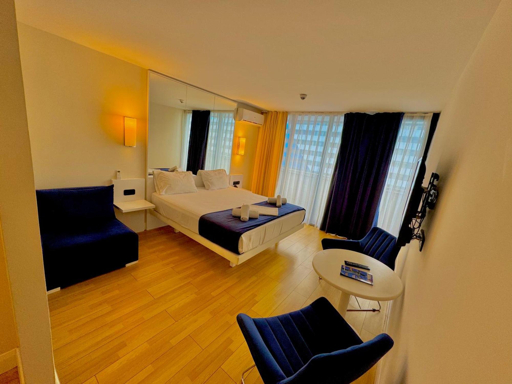 Vip Aparthotel Orbi City Sea View Batumi Zewnętrze zdjęcie